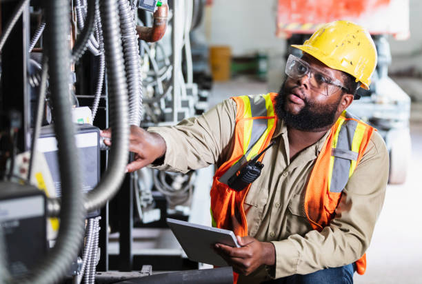 Best Electrician Near Me  in Highland, AR